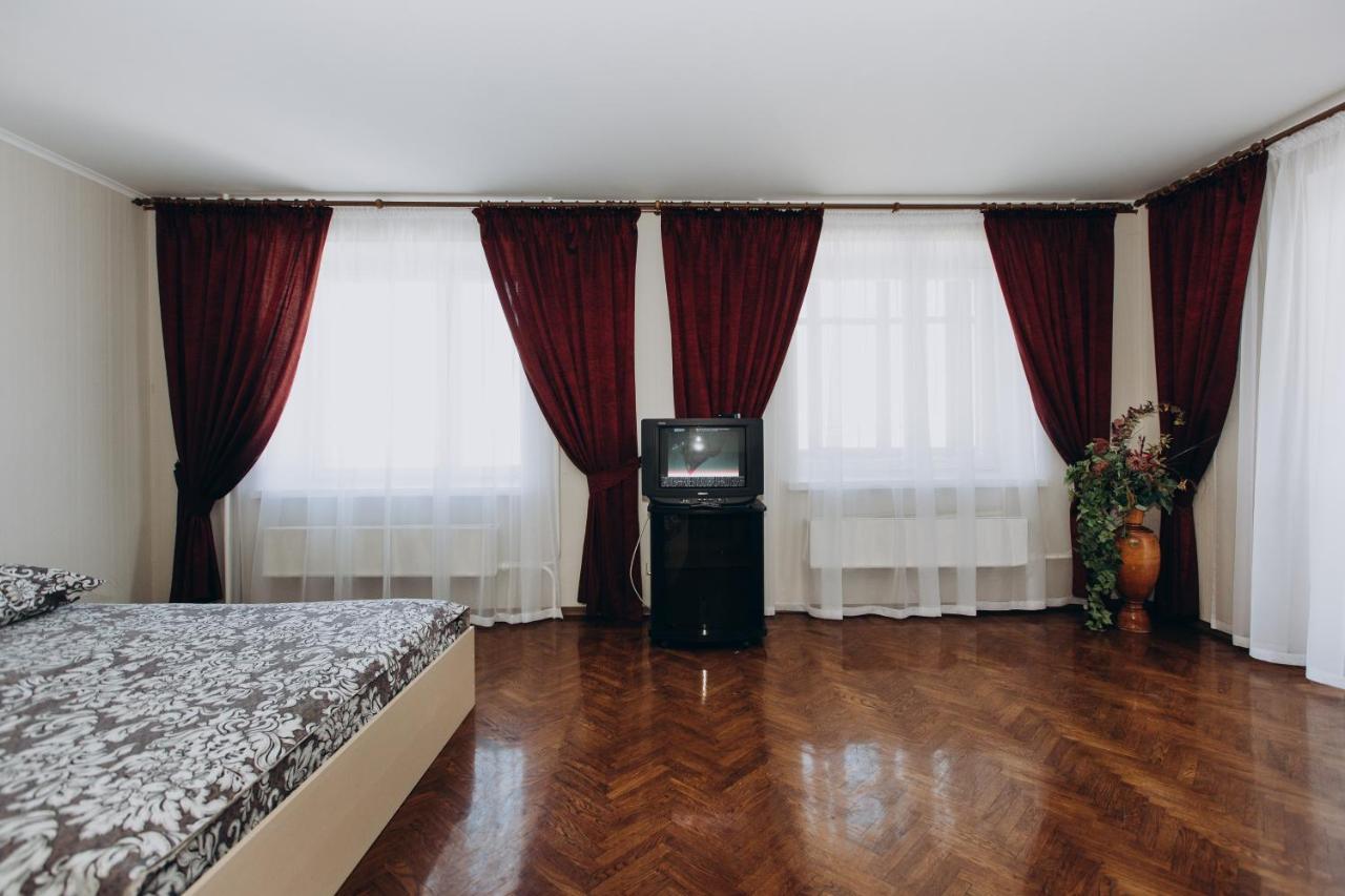 Apartment Centr Neer Manufaktura On Kharkovskaya Сумы Экстерьер фото